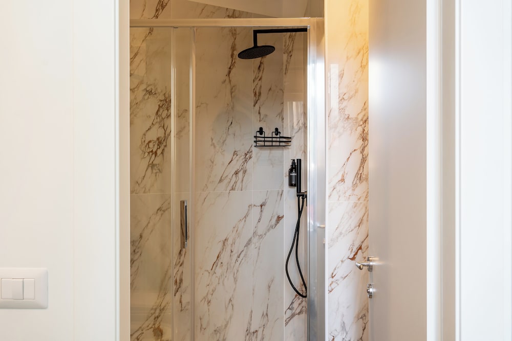 Romart luxury rooms