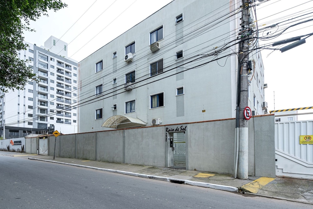 Incr vel Apartamento com Wi-fi na Praia Brava SC