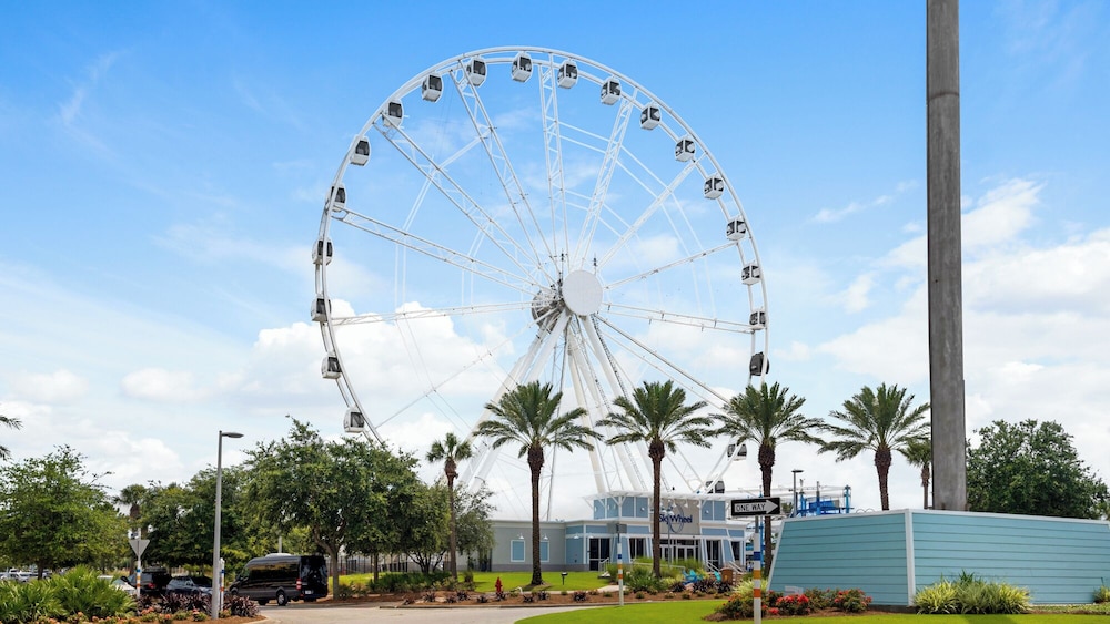 Beachside Stay w/ Pool & Beach Access + Free Attraction Tickets!