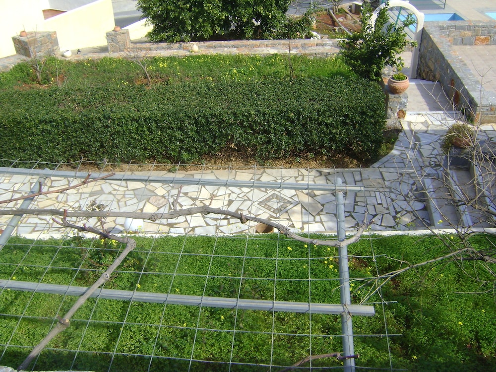 Kavousanos Apartments