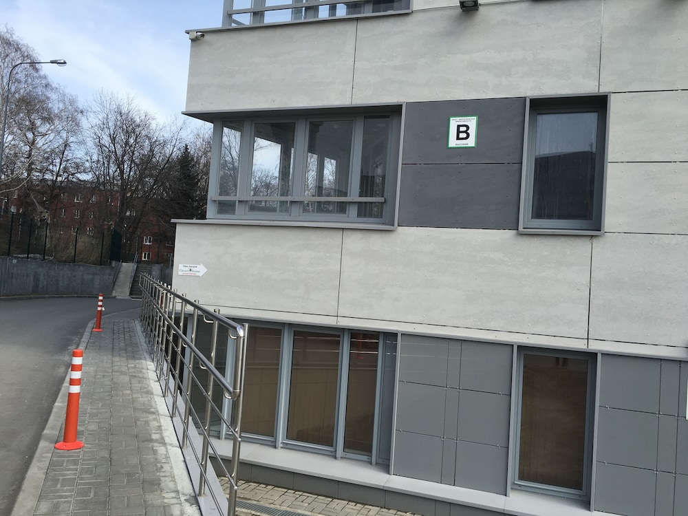Clever House Apartments