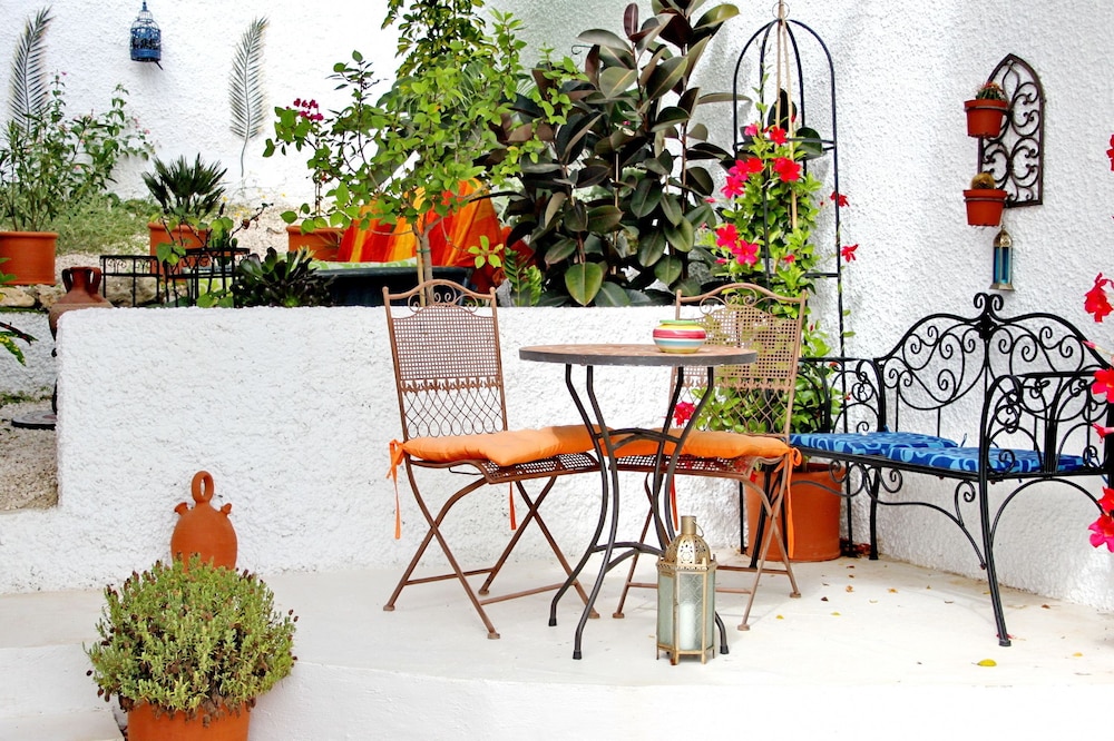 The Riad Azure – Moroccan Style B&B