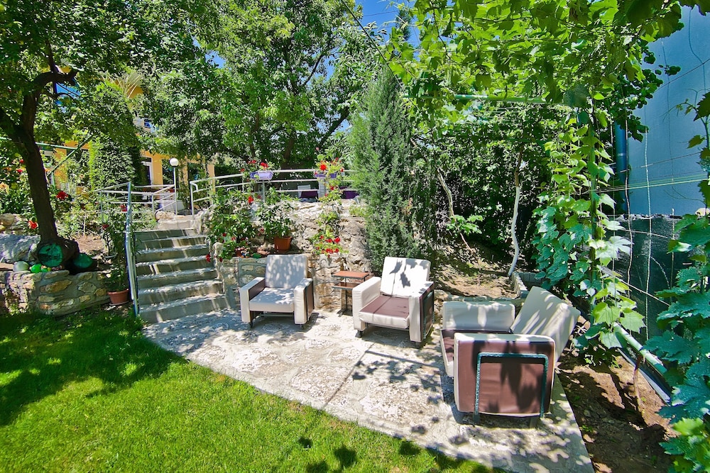 Villa Sequoia