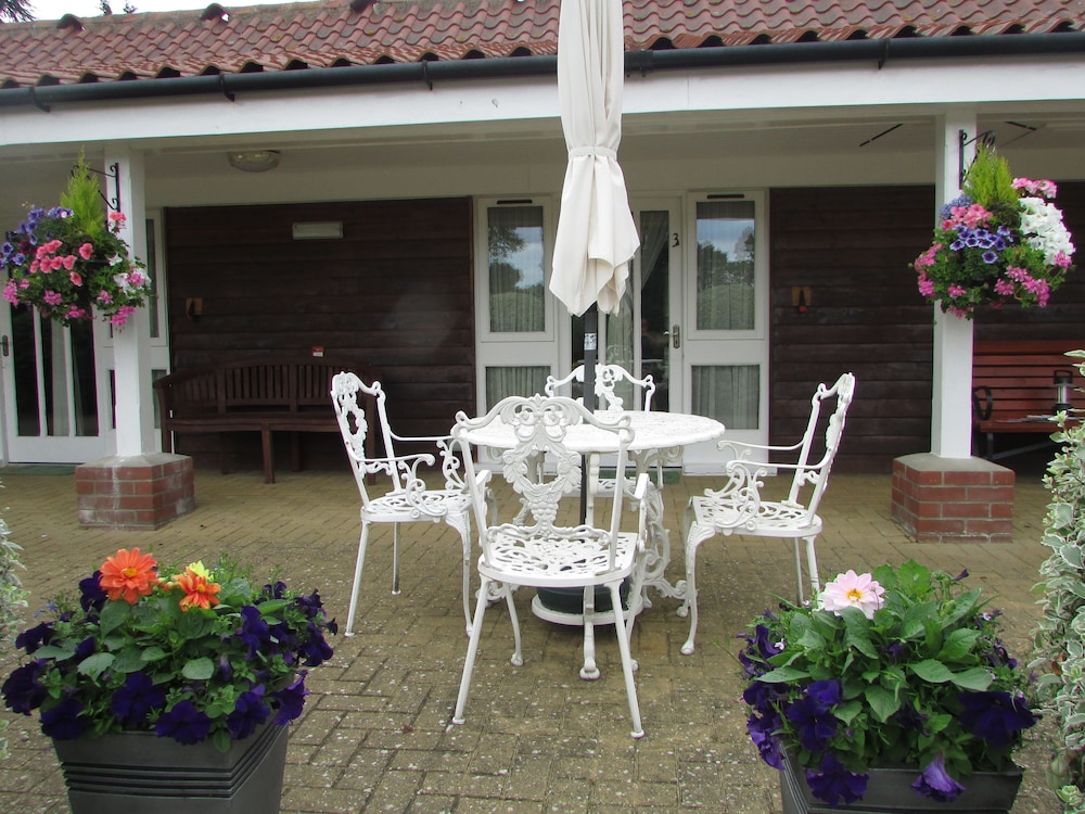 Great Yarmouth Vacations - Decoy Barn - Property Image 15