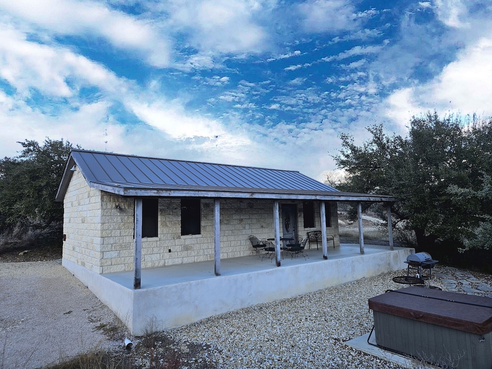 Breezy Hills Cottages