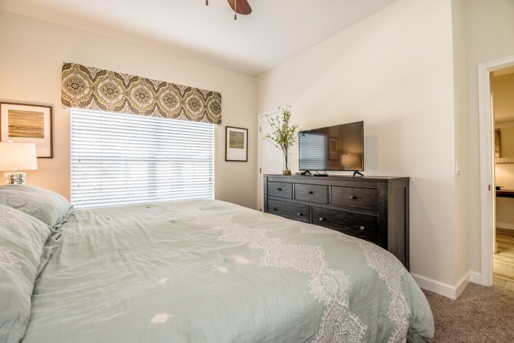 4813cs 4 Bedroom Townhouse by Redawning - Image 4