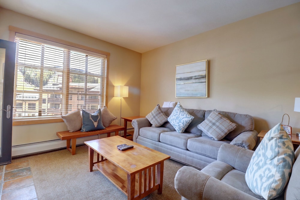 Pp606 Passage Point 1 Bedroom Condo