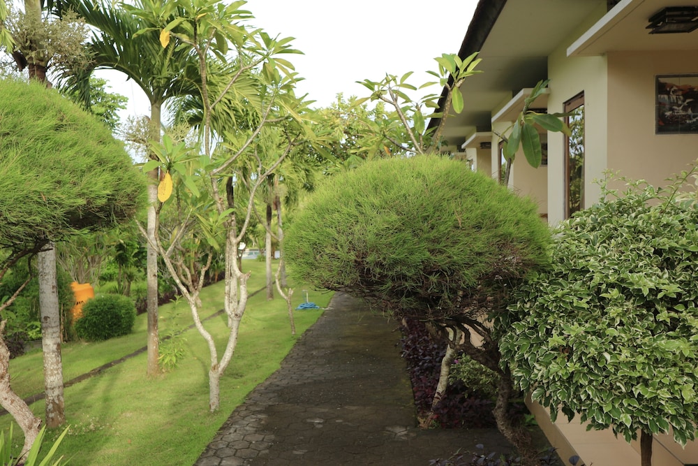 Bhujangga Village Uluwatu