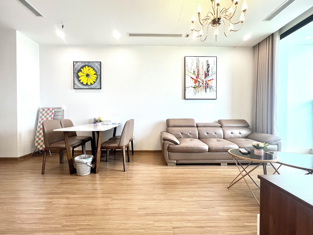 Luxhousing Vinhomes Skylake