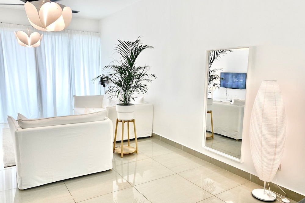 Amerin Residence Mall Apartments