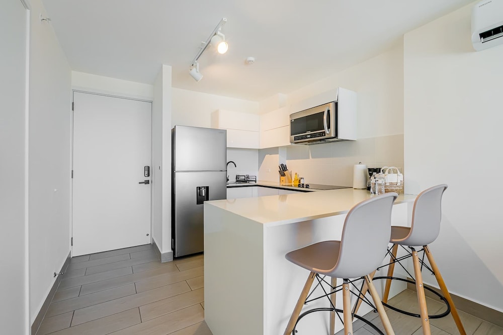 w Premium 1BR w Balcony in San Francisco