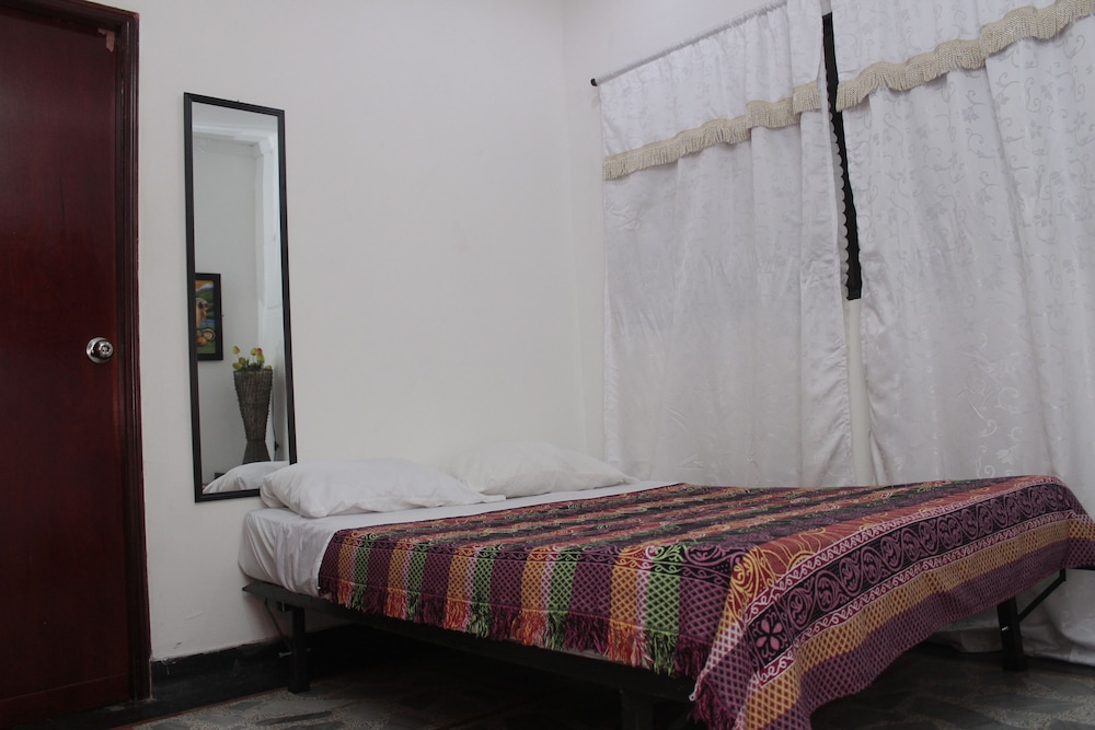Casa Blanca Just For Travelers