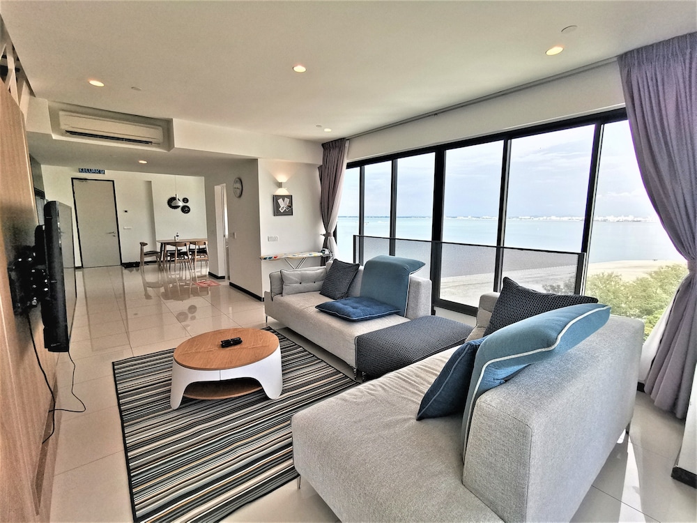 Family Suite Sunrise Gurney Penang photo 2
