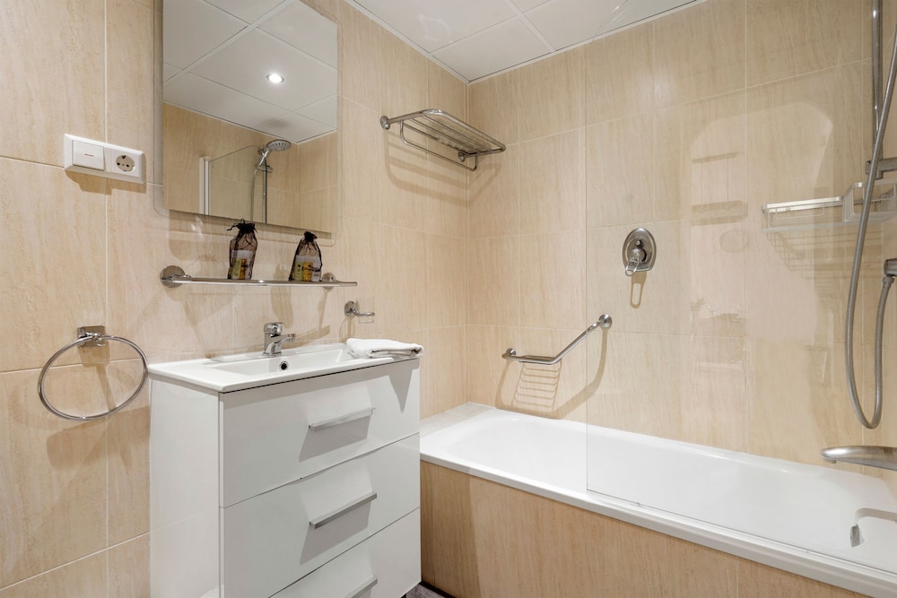 Blue Pearl Apartment Old Town Fuengirola Ref 24 by Costarentals - Ref 24
