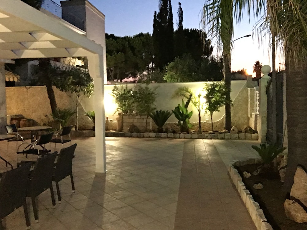 Angel Bay bb Punta Prosciutto is Located in the Heart of Punta Prosciutto