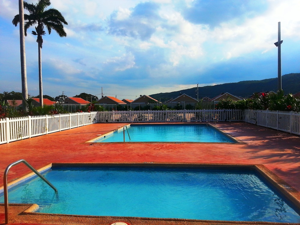 Premium Vacation Rental view 4