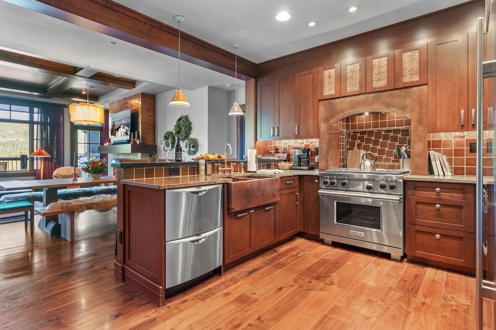 Flagstaff Lodge - Three Bedroom Residence #203 3 Condo