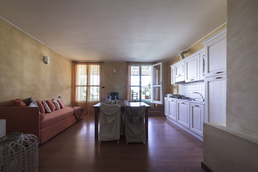 Photo 82