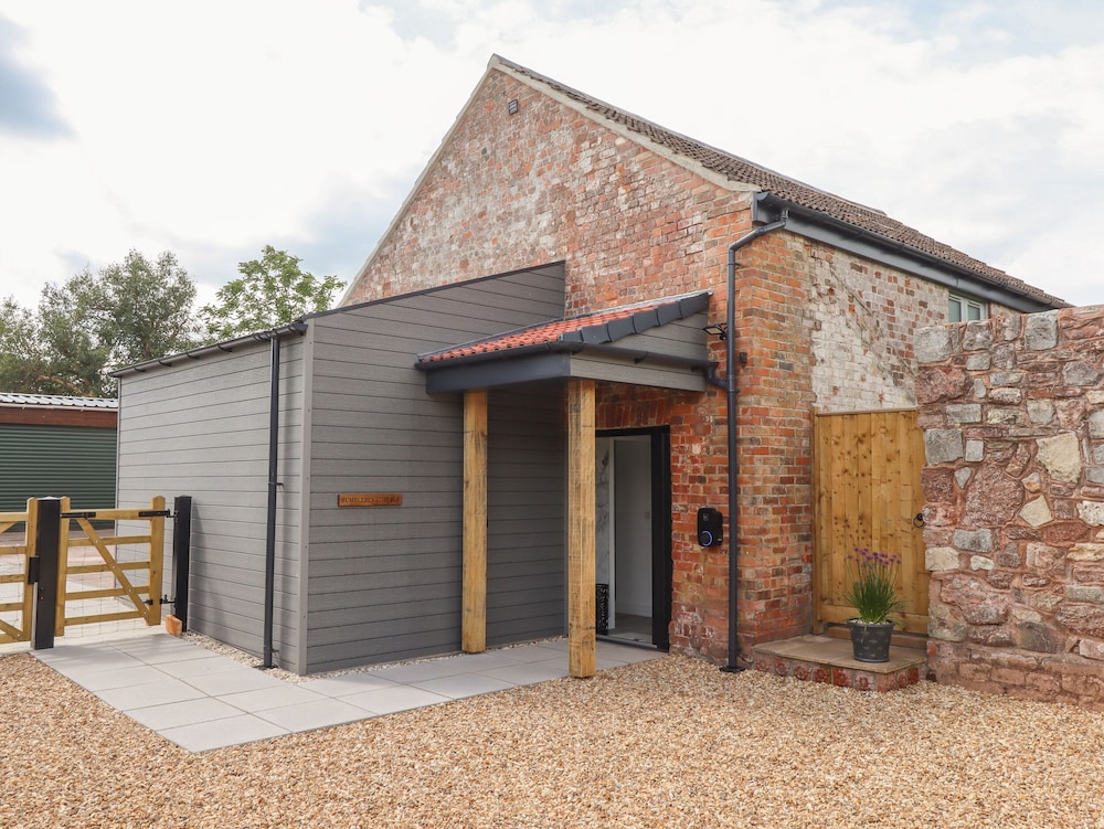 Bumblebee Cottage