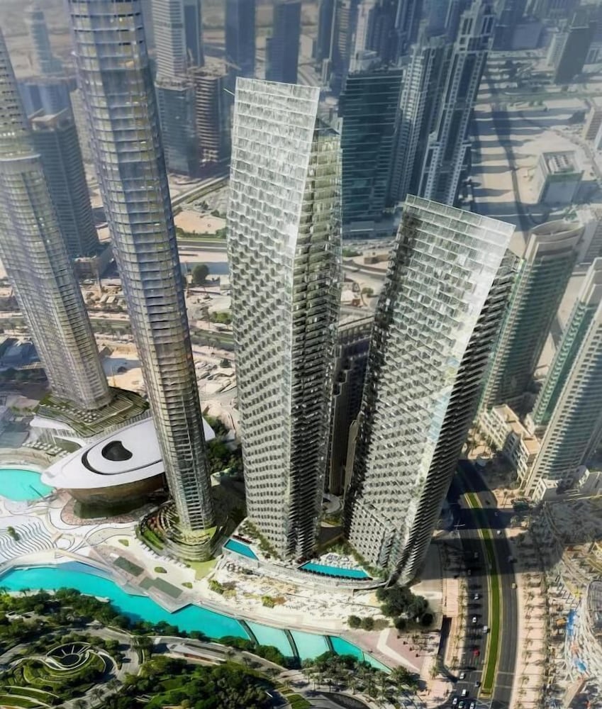 3BR Luxury Living next to Burj Khalifa
