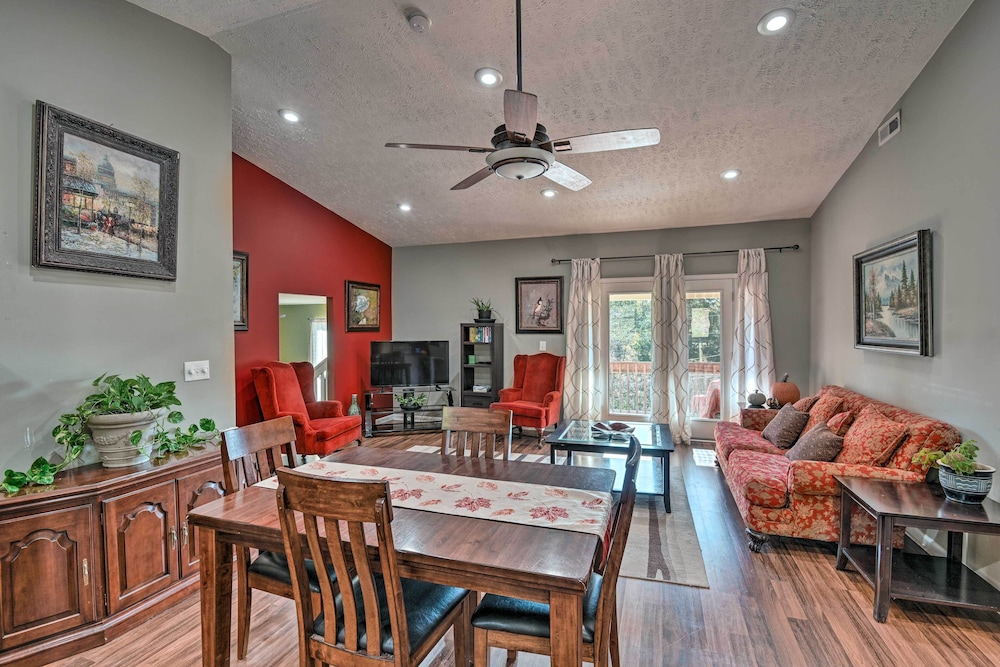 Mt Juliet Getaway w/ Yard: 22 Mi to Nashville - Property Image 1