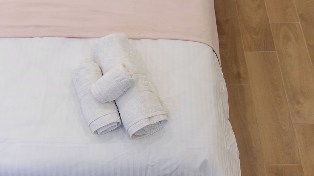 Lovely Rooms by Rentbeat
