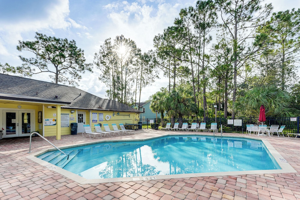 Florida Fun! Family Condo w/ Pool, 8 Mi to WDW