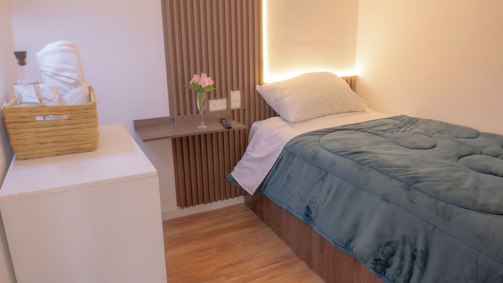 Quito Female Only Hostal-Solo Travelers