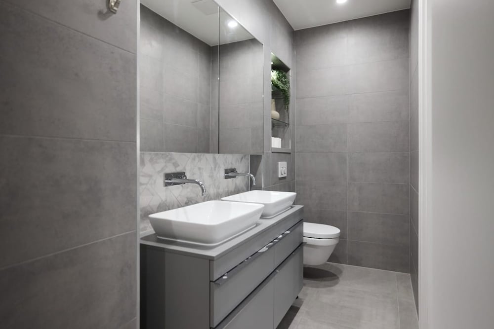 The Bayswater Retreat - Adorable 3bdr Flat With Balcony