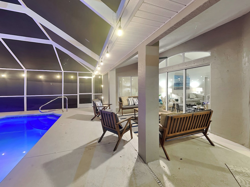 Shore Thing by Distinctive Beach Rentals