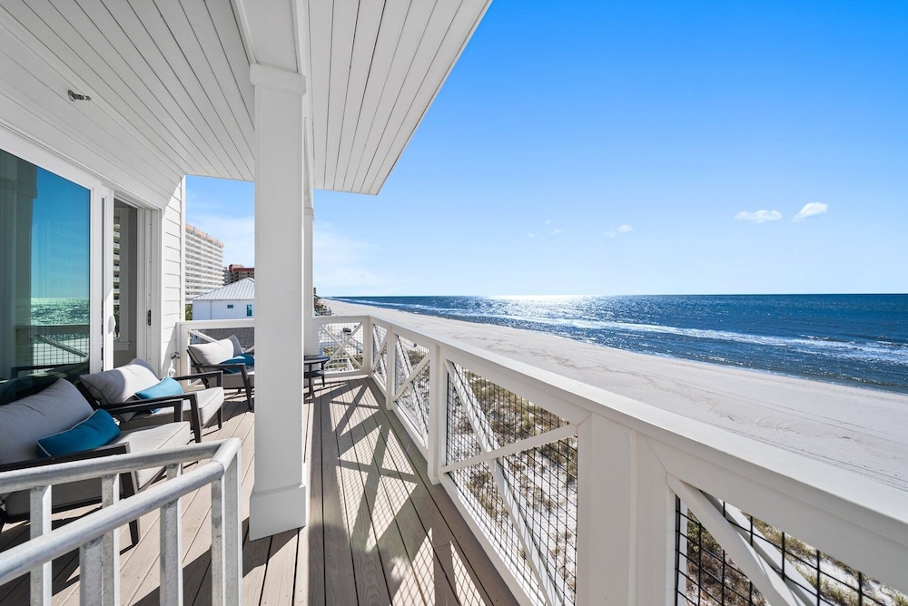Joy By The Sea 5 Bedroom Home