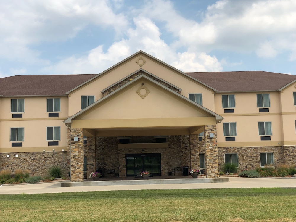Country View Inn & Suites
