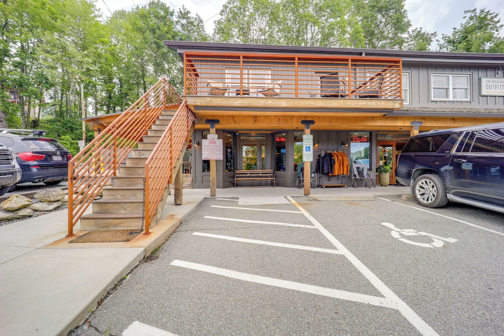 Shop, Dine & Unwind: Dtwn Blowing Rock Retreat!