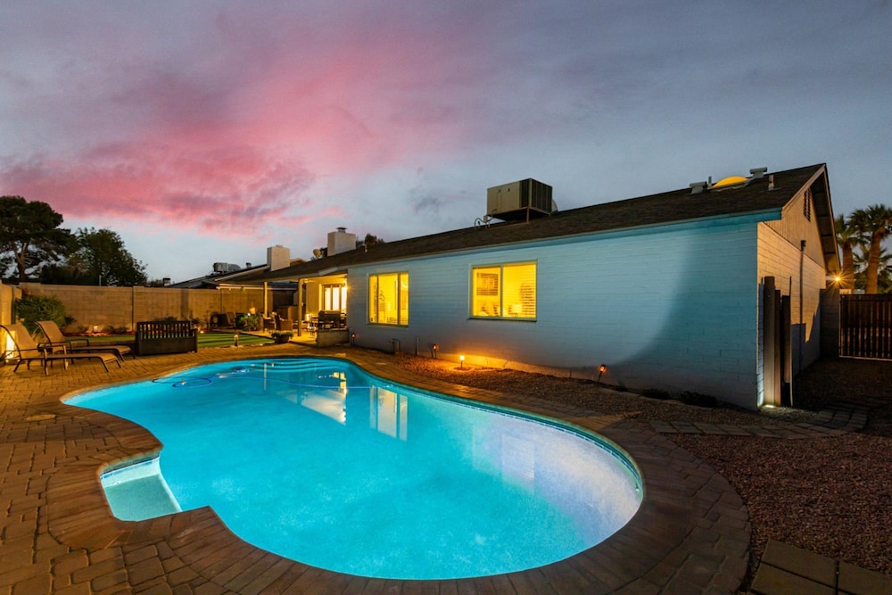 Xanadu Glendale Spring Training Westgate Pool