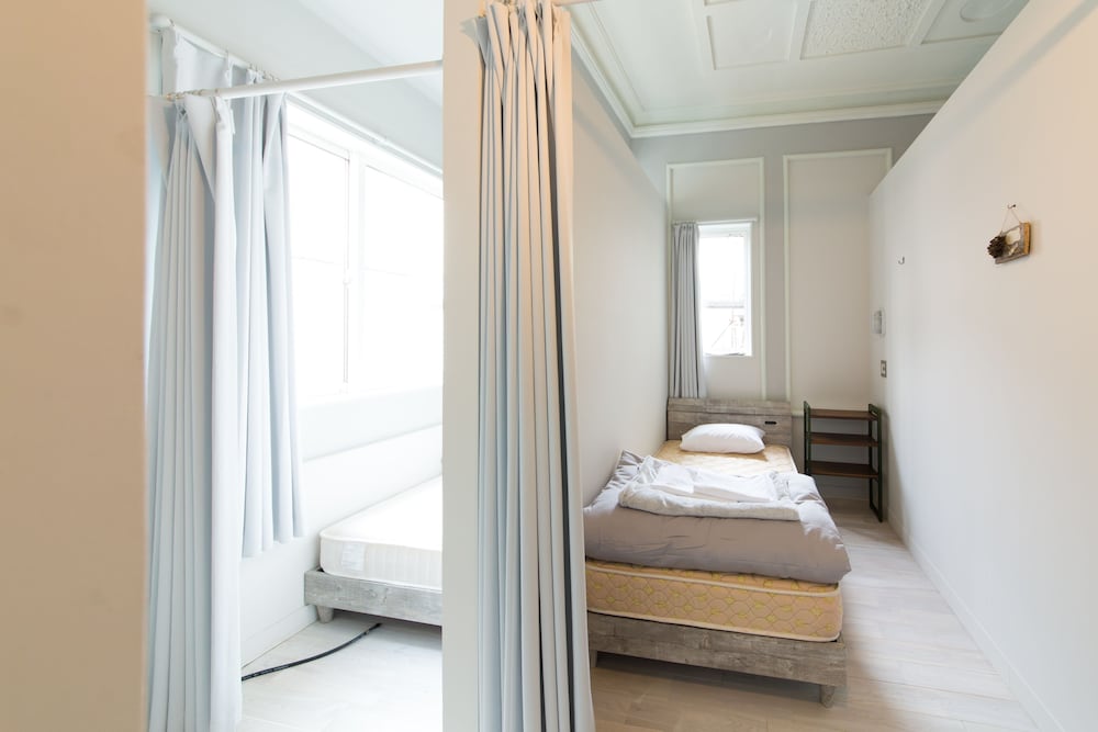 Little Barrel Guest House - Hostel