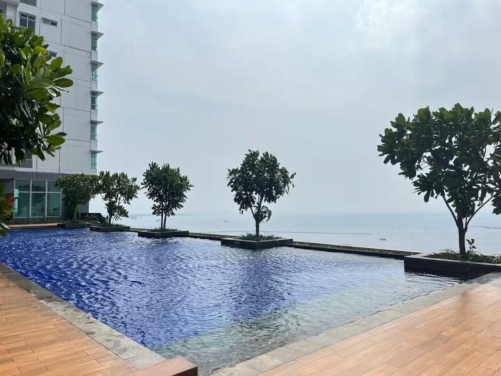 Sky Heaven Greenbay in North Jakarta