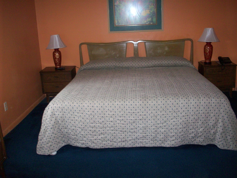 All Suite Motel