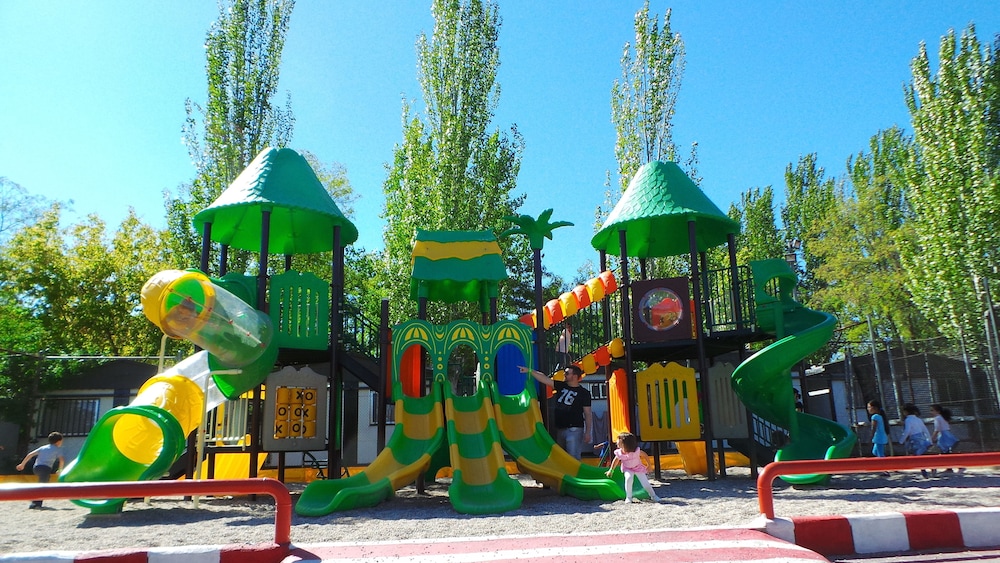 Getafe Vacations - Bungalows Camping Alpha Madrid - Property Image 5