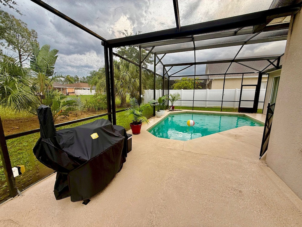 The Grand Village 4BR Pool Home Near Disney Parks