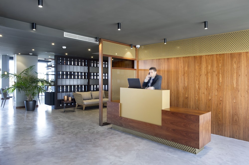 Barcelona Vacations - Donna Hotel Boutique - Property Image 2