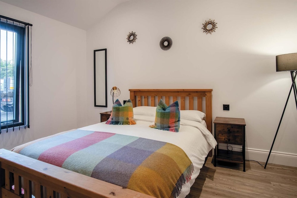 The Shed - 1 Bedroom - Cosheston