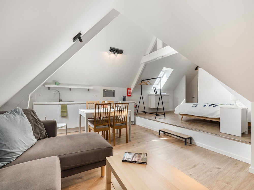Luxury Retreat With Furry Friends