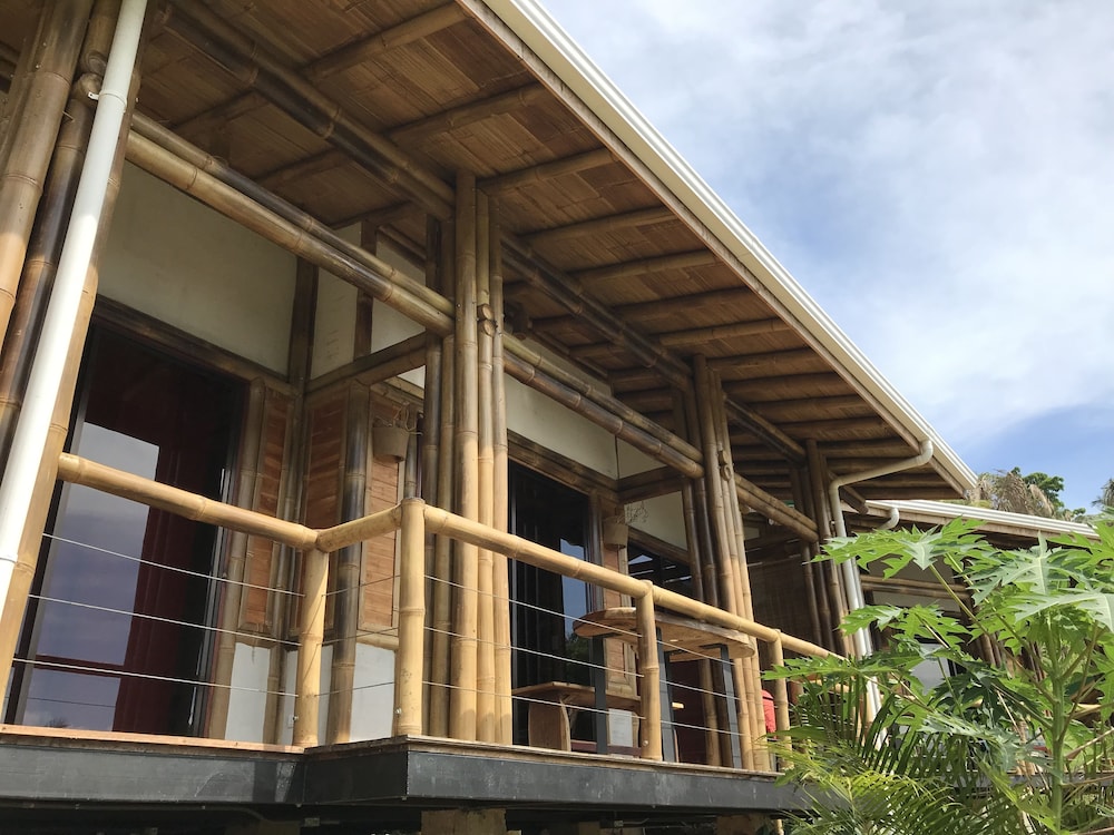 Bambura Villas