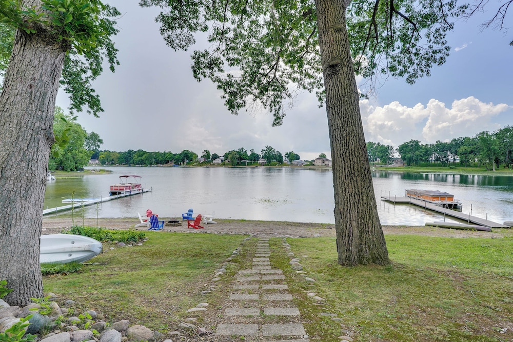 Dock & Kayak - Waterfront Retreat on Gilead Lake!