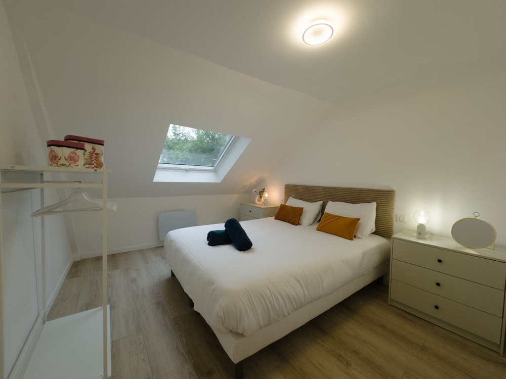 Modern Comfort in the Heart of Le Mans