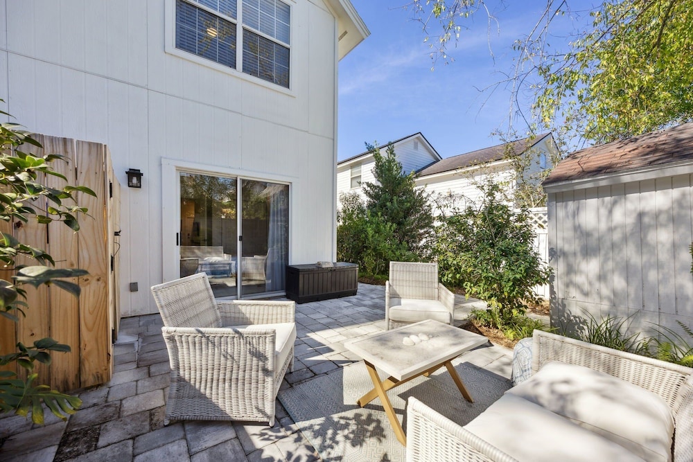 322 S. 5th Street Unit A 3 Bedroom Townhouse