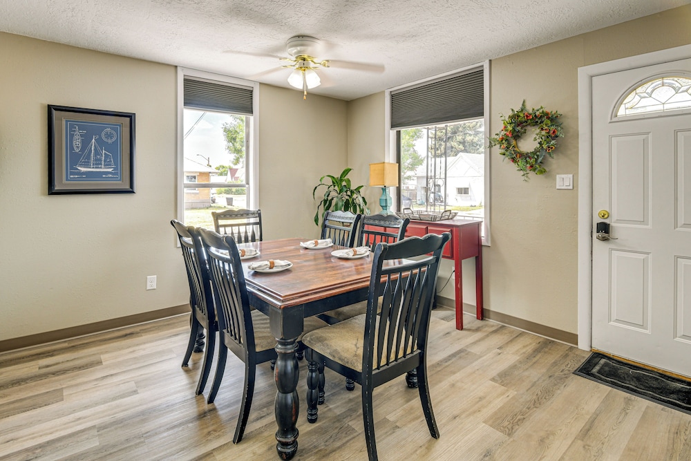 17 Mi to Bear Lake: Lovely Family Home!