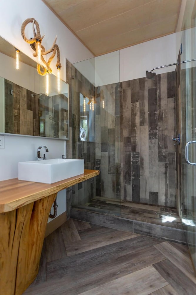 Blackstone B&B