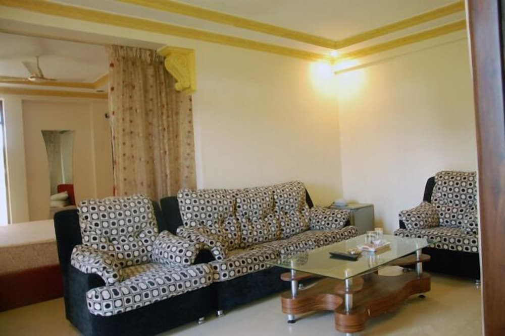 Royal Resort Rajbag