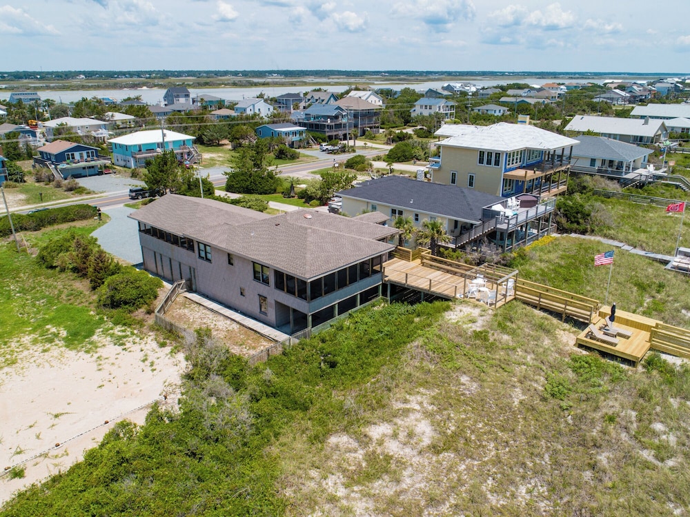 Sea Strapped by Topsail Realty